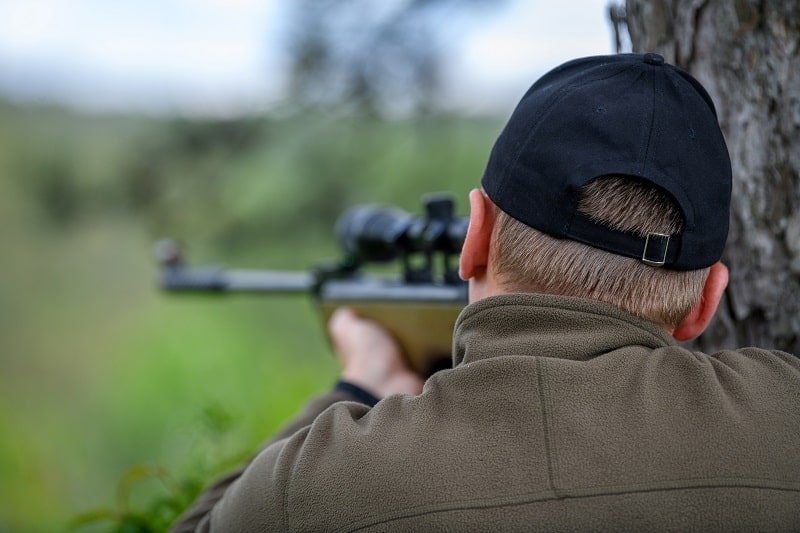 Auf der Drückjagd braucht man oft einen Sitzstock